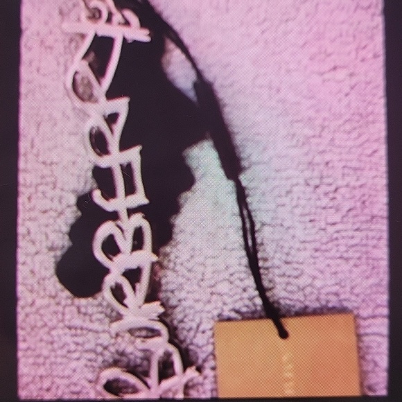 BURBERRY KEYCHAIN DOODLE TEXT METAL NWT AUTHENTIC RARE PURSE CHARM - Picture 4 of 10